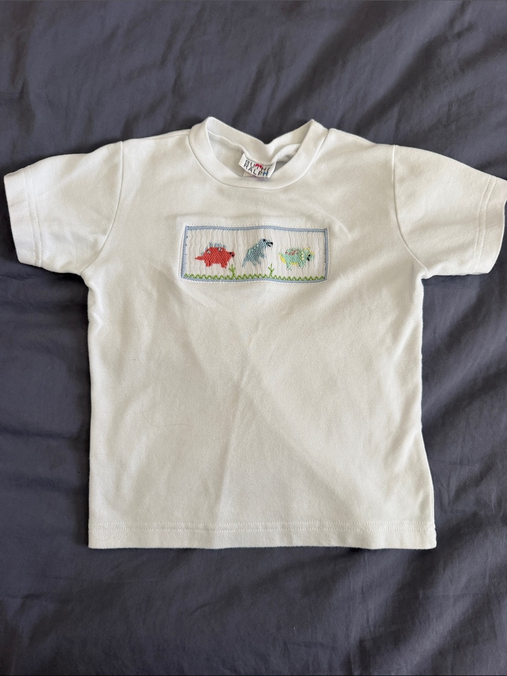 Ruth and Ralph White Kids Short-Sleeve Tee with Dino smocking size 5